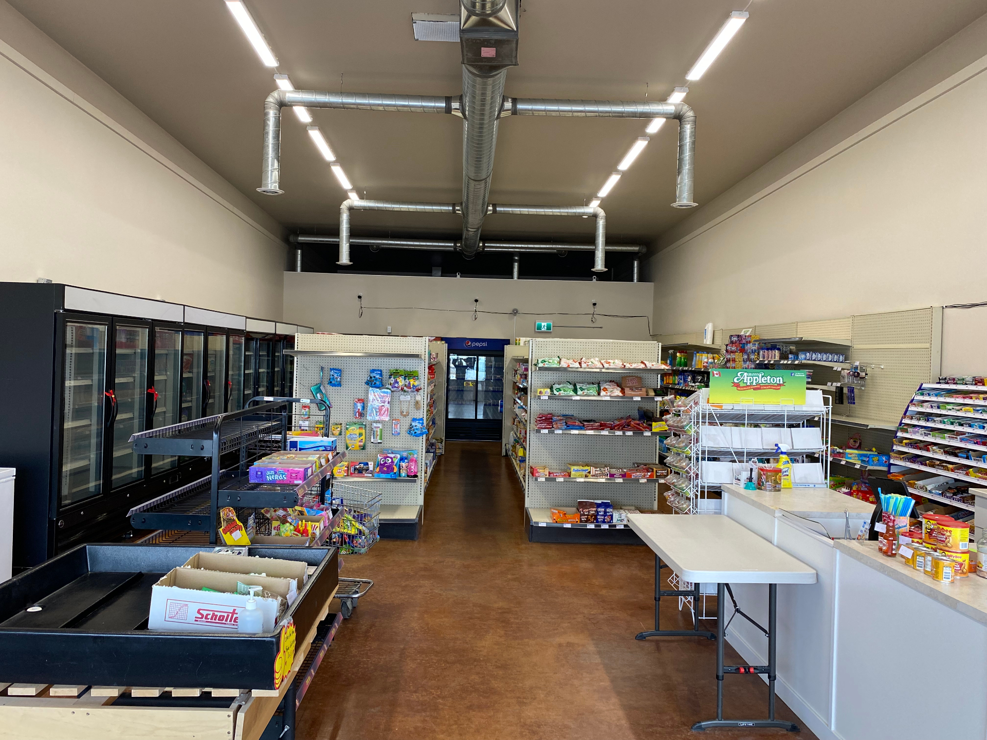 距离萨斯卡通东北部30公里，Aberdeen 商业物业出售！——林与唐地产 - 4